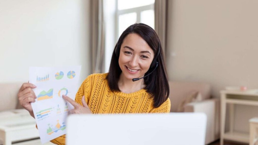 The Role of an Online Admin Assistant in Managing Remote Teams Efficiently