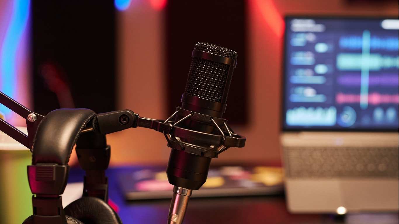 Crypto YouTube & Podcast VA