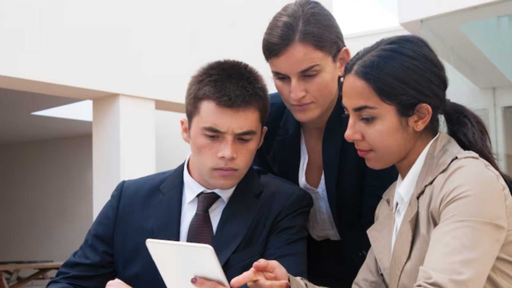 How to Integrate a Business Development Consultant with Your Existing Sales Team