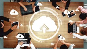 Public, Private, or Hybrid_ Choosing the Right Cloud Strategy for Migration