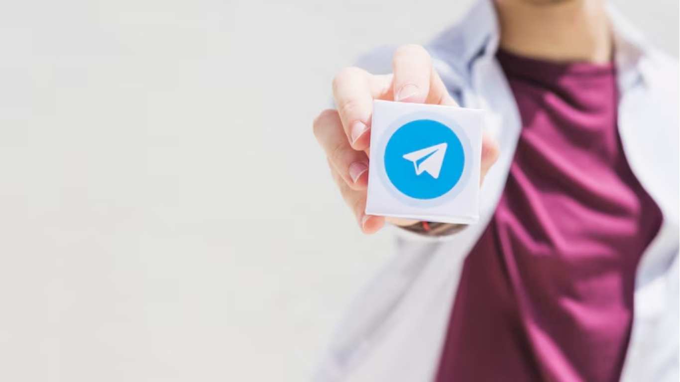 Telegram_Discord Channel Moderator