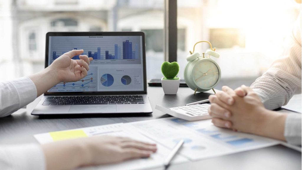 Competitive Intelligence service for B2B Marketing_ Aligning Messaging with Market Gaps