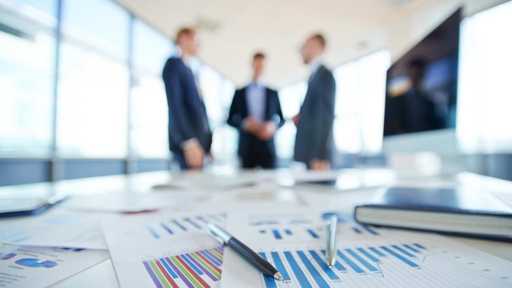 Financial SEO Services vs. General SEO Services_ What Delivers Better Results for Finance Brands