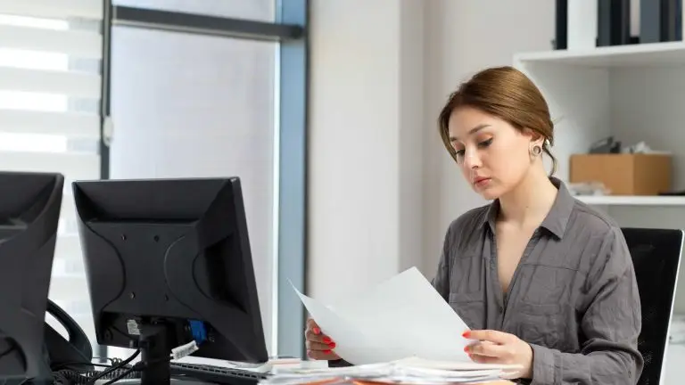 Why Outsourcing + HOA Bookkeeping Software Is the Smartest Move in 2025